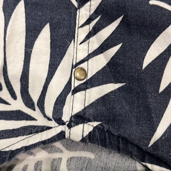 Vanishing Elephant Floral Short Sleeve Shirt Mens US M - Picture 7 of 7